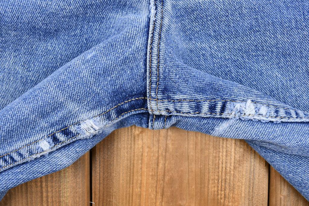Vintage 1990s Riders Light Wash Relaxed Fit Tapered Mom Jeans