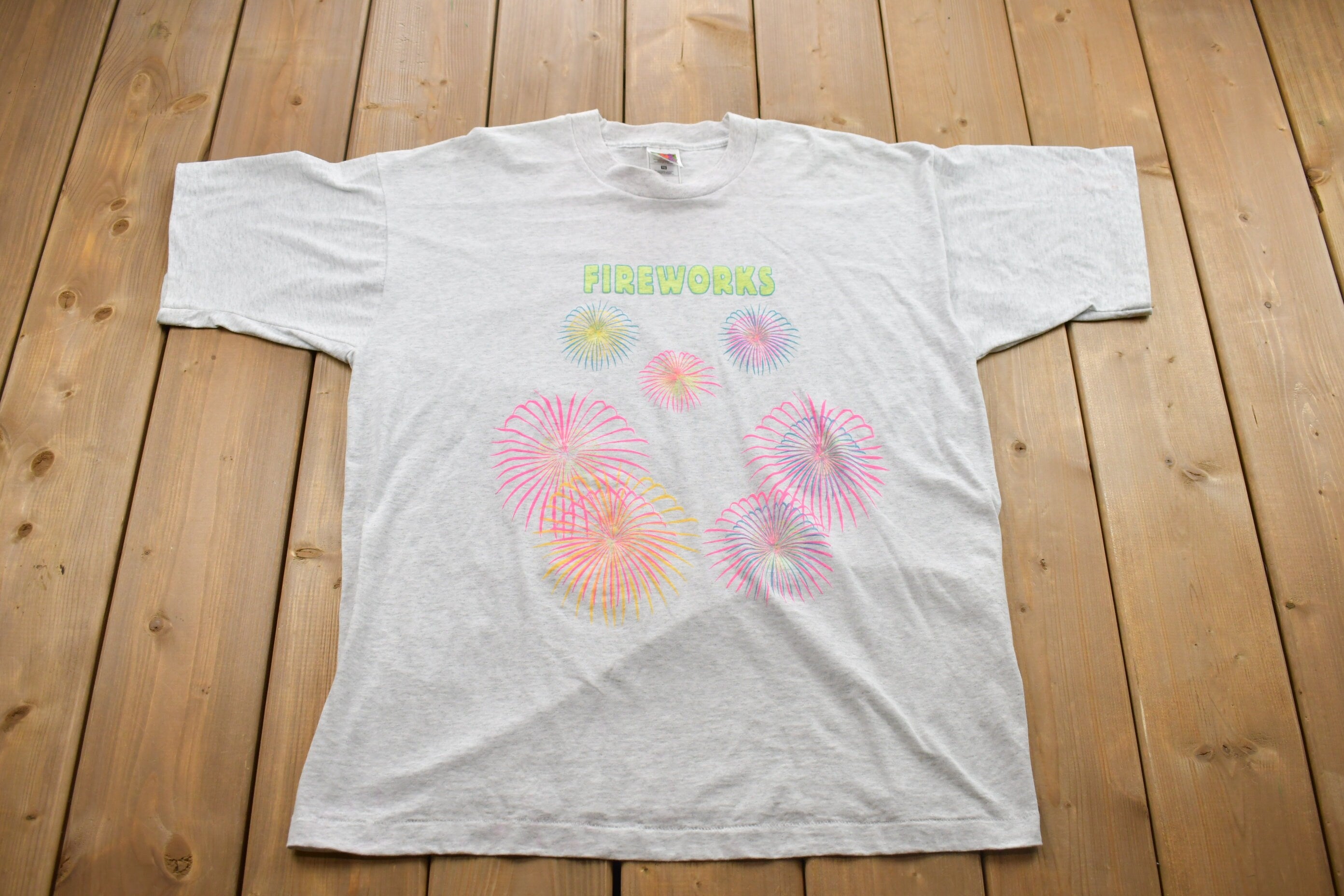 Vintage 1990s Fireworks Theme Graphic T Shirt