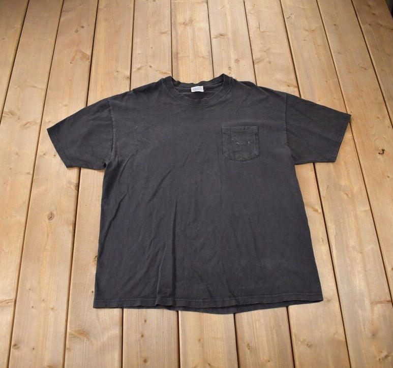 Vintage 1990s Hanes Heavyweight Camel Theme Graphic T-Shirt Made In USA Size XL