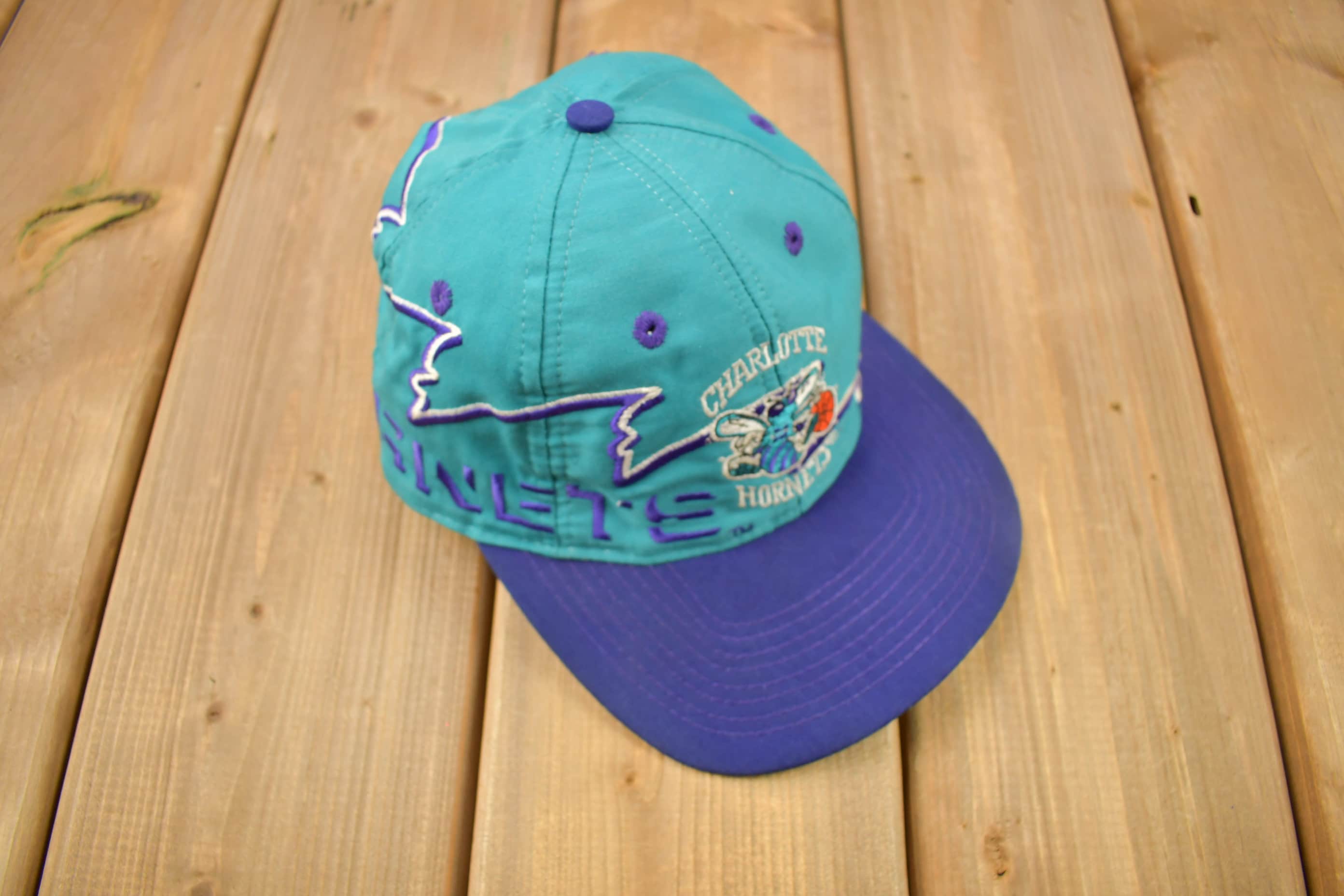 Vintage 1990s Charlotte Hornets NBA Wave Shark Tooth Snap Back Hat