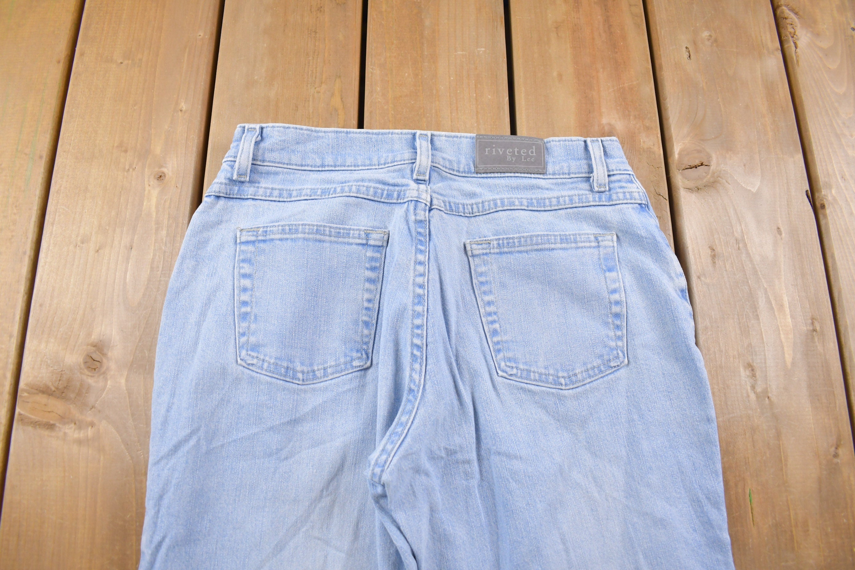 Vintage 1990's Lee Light Wash Blue Jeans 28 x 30