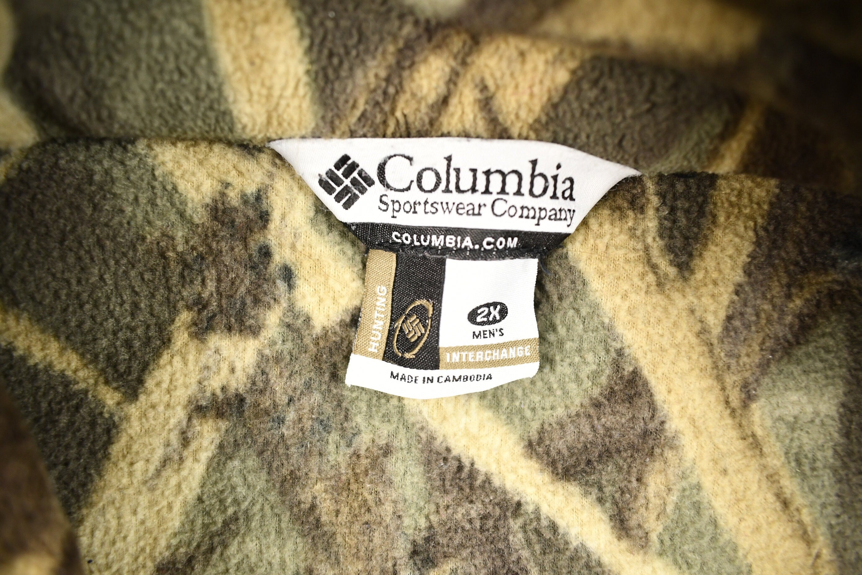 Vintage 1990s Columbia Sportswear Tree Camo Fleece Sweater