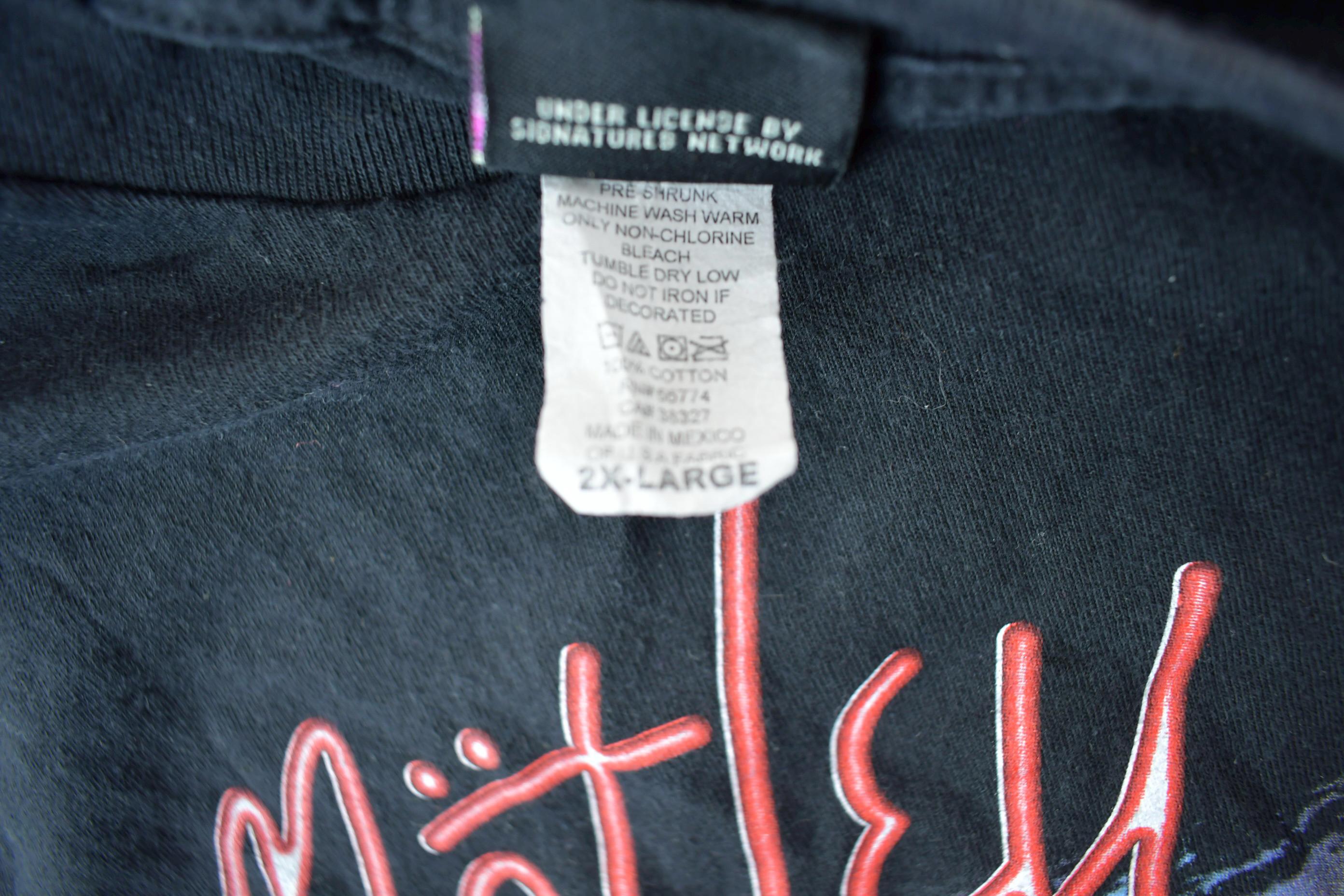 Vintage 2004 Motley Crue Girls Girls Girls Band T-shirt