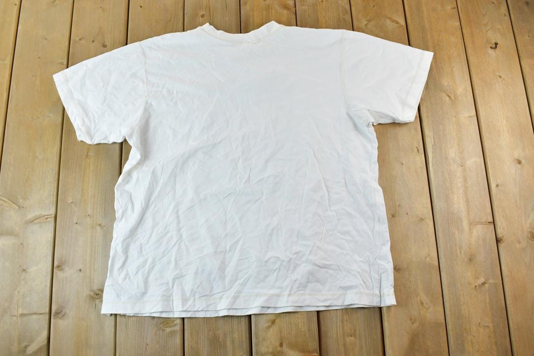 Vintage 1990s Liz Claiborne World Map Souvenir T-Shirt