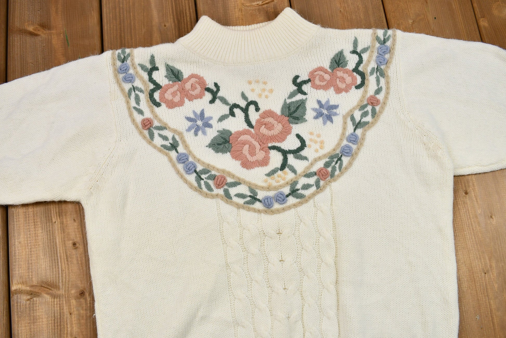 Vintage 1990s Alfred Dunner Floral Embroidered Mockneck Knit Sweater /