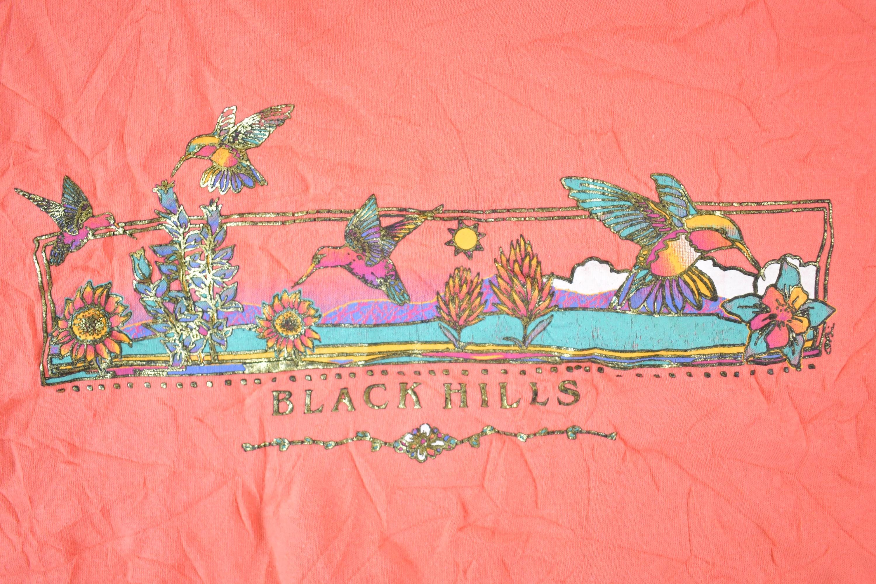 Vintage 1990s Black Hills Floral Hummingbird Souvenir T-Shirt Womens Large
