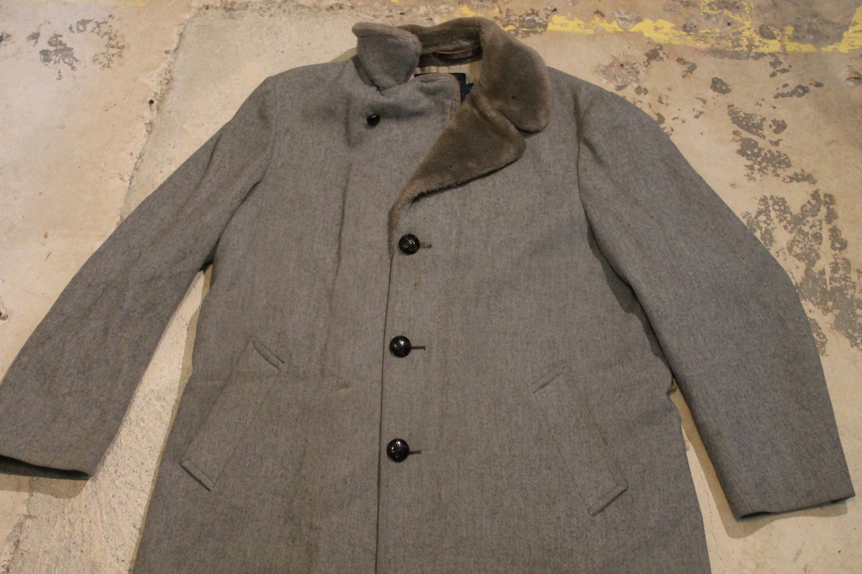 Vintage Pendleton 100% Wool Fur Collared Coat
