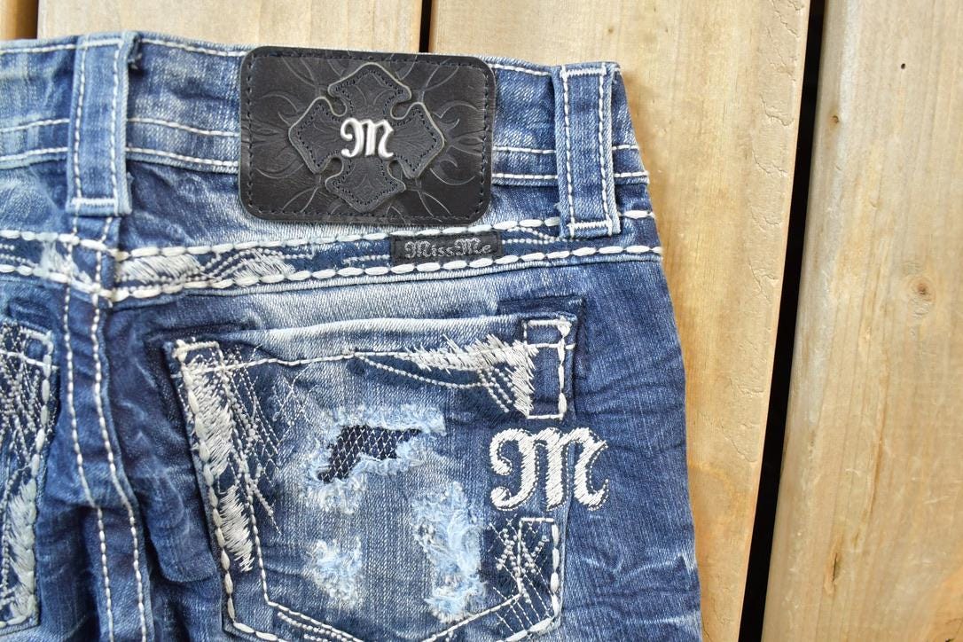 Vintage Y2K Miss Me Bedazzled Low Rise Jeans Size 26x31