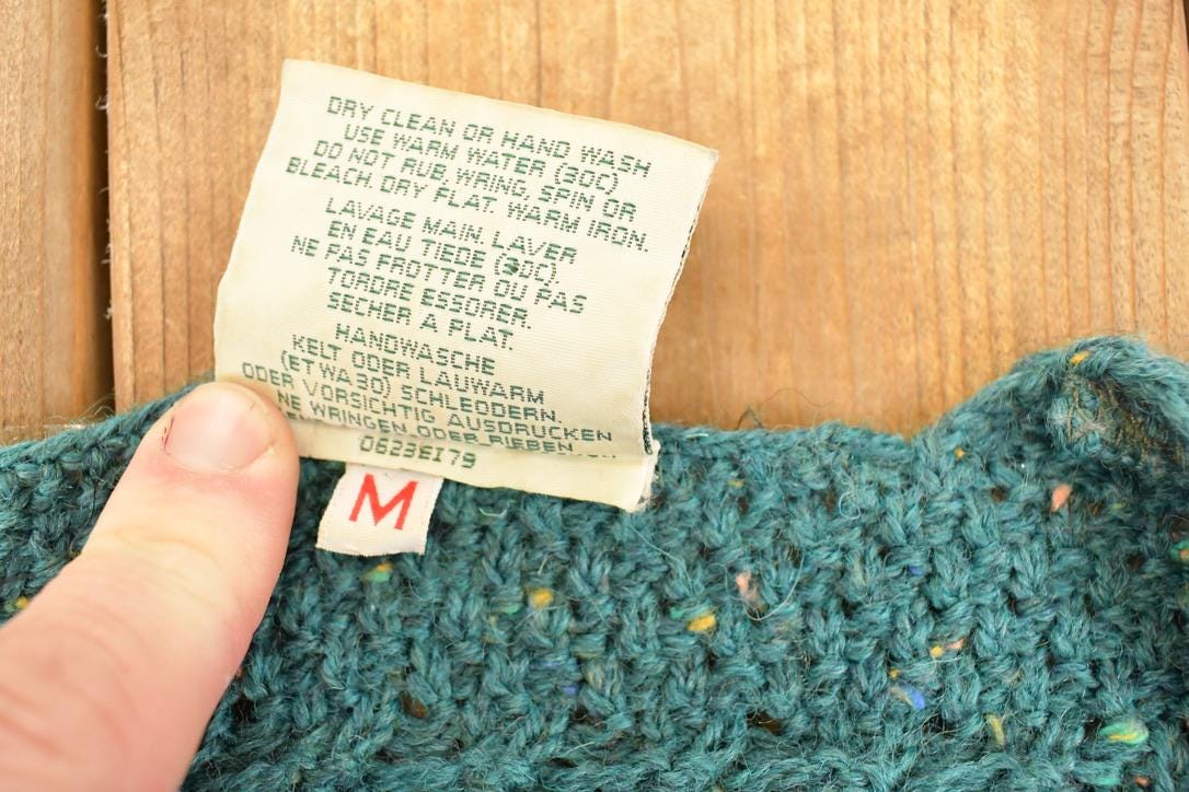 Vintage 1990s Carraig Donn Wool Cable Knit Cardigan Sweater Women's M