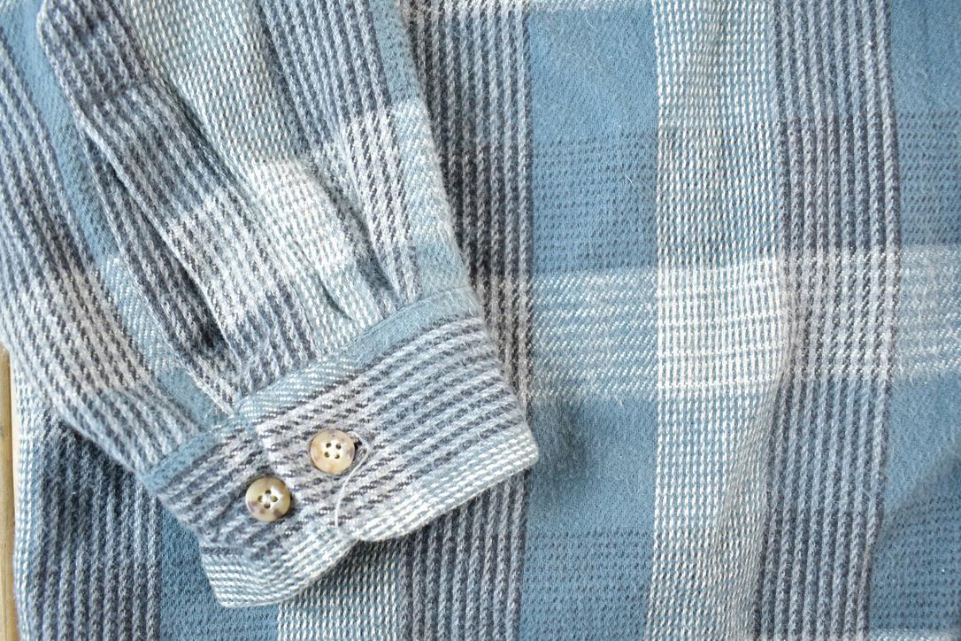 Vintage 1990s Carhartt Rugged Outdoor Wear Plaid Heavy Flannel Button Up Shirt Mens L