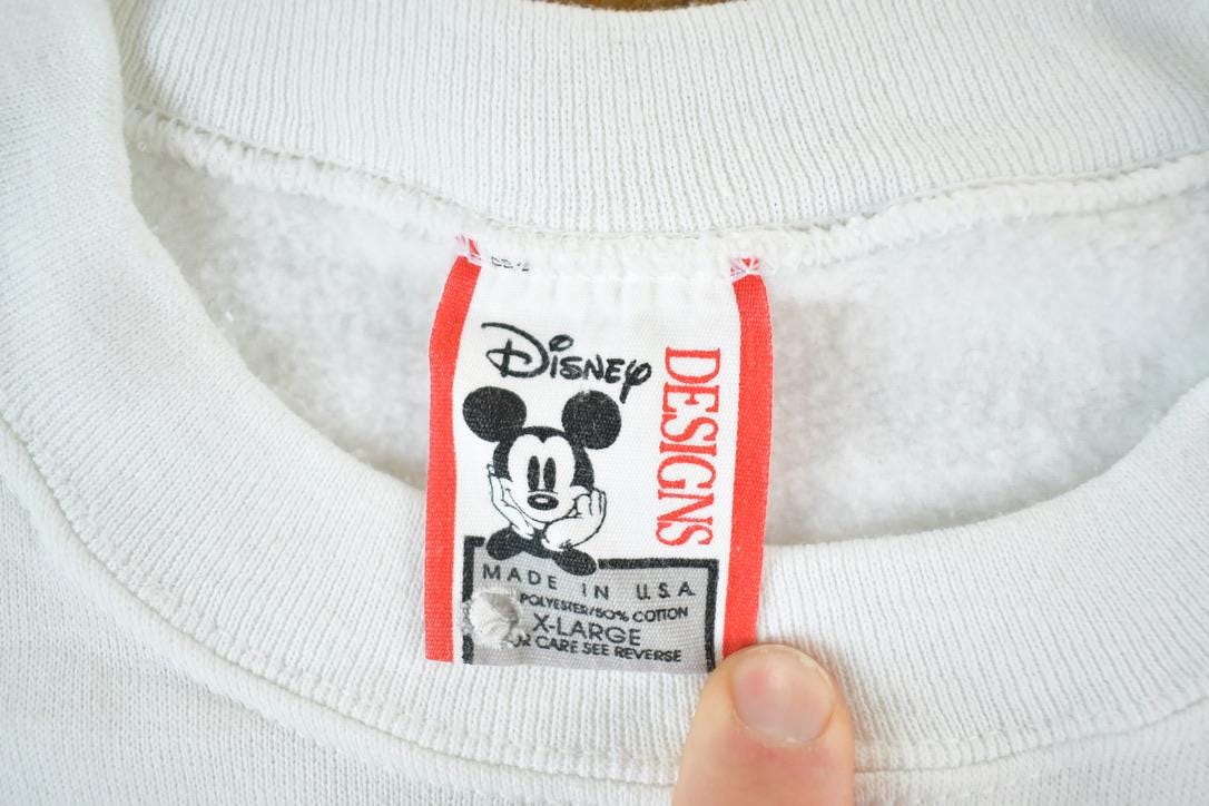 Vintage 1990s Disneyland Crewneck Mens M-L / Made In USA / Vintage Sweatshirt / Vintage Disney / Mickey / Disney Sweater