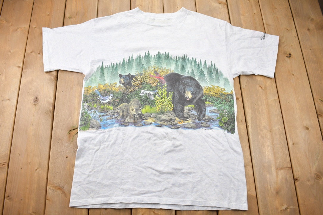 Vintage 1990s Forrest Raccons Black Bears Graphic T-Shirt