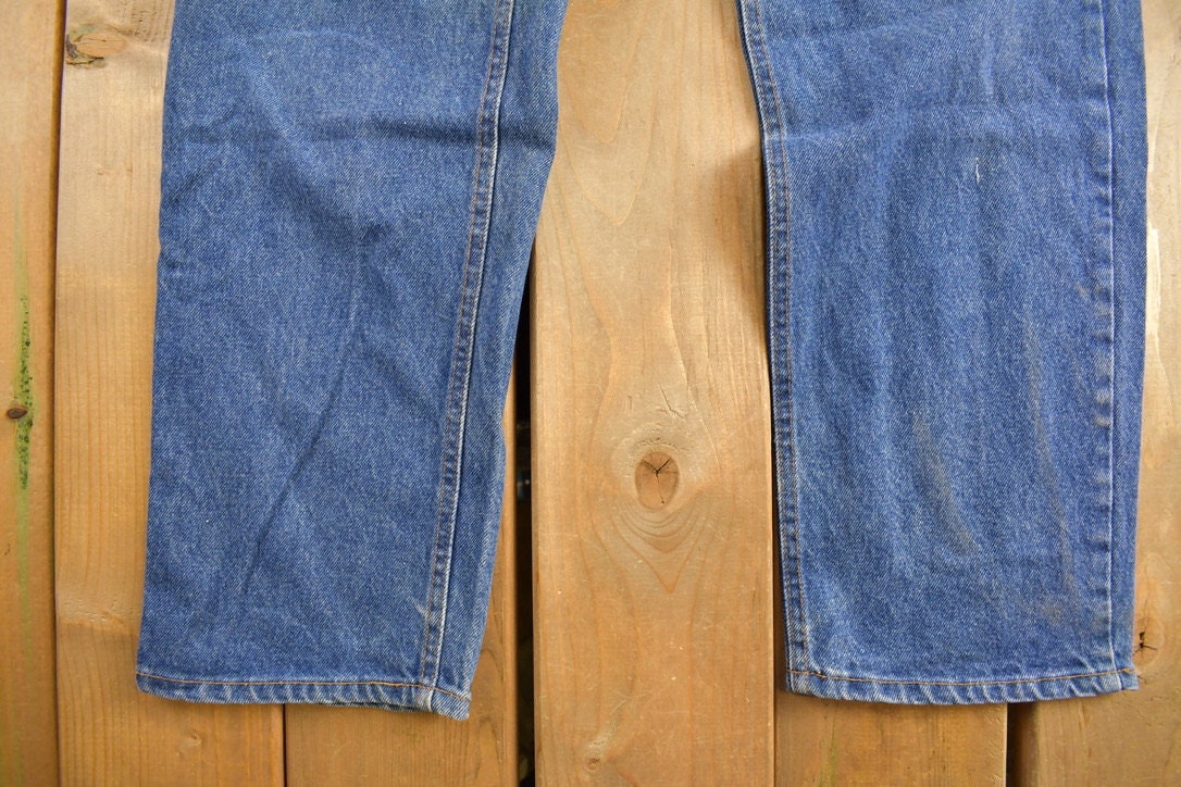 Vintage 1990s United Colors Medium Wash Jeans