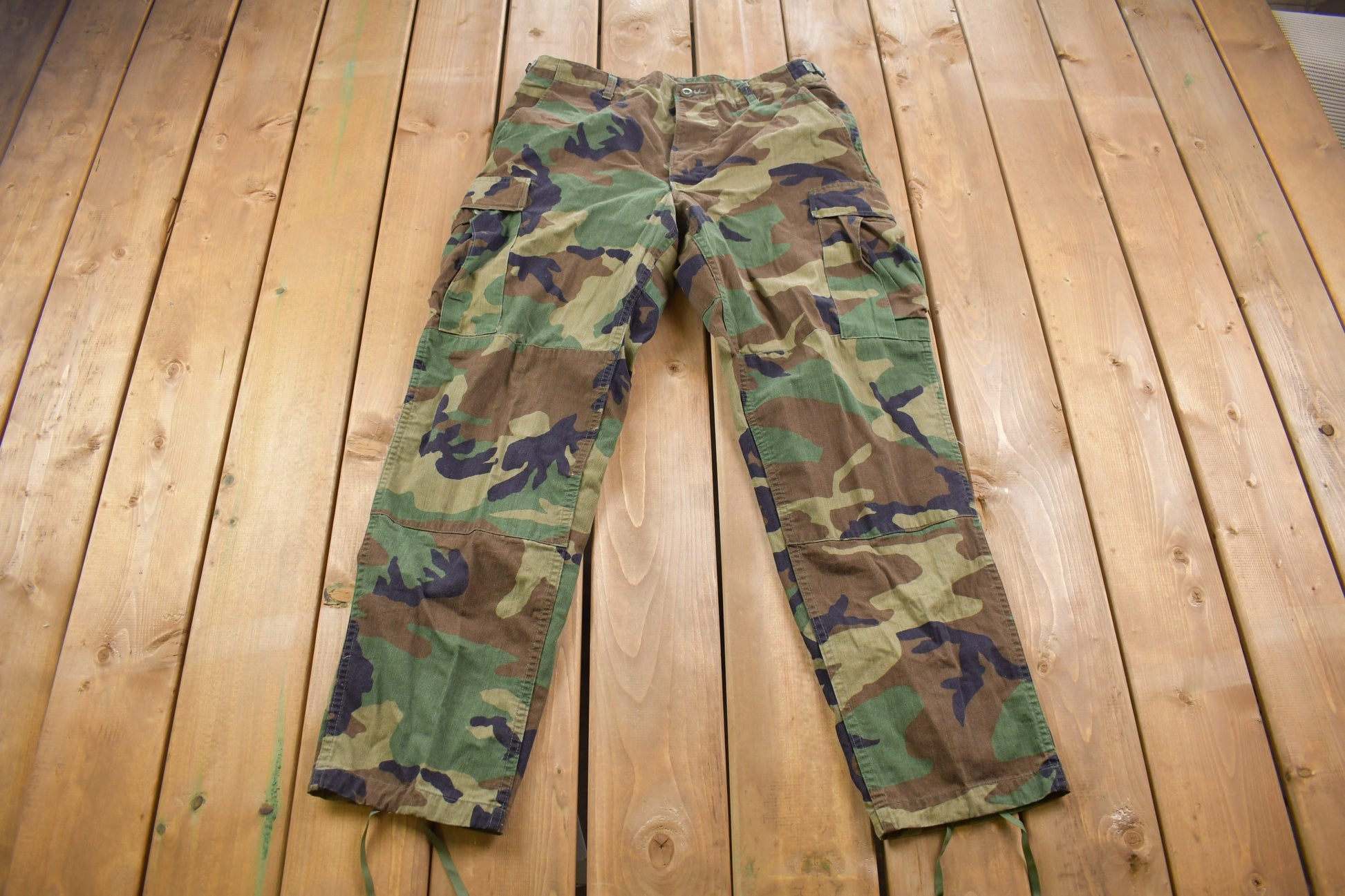 Vintage 2001 Military Woodland Camouflage Cargo Pocket Pants 35 x30
