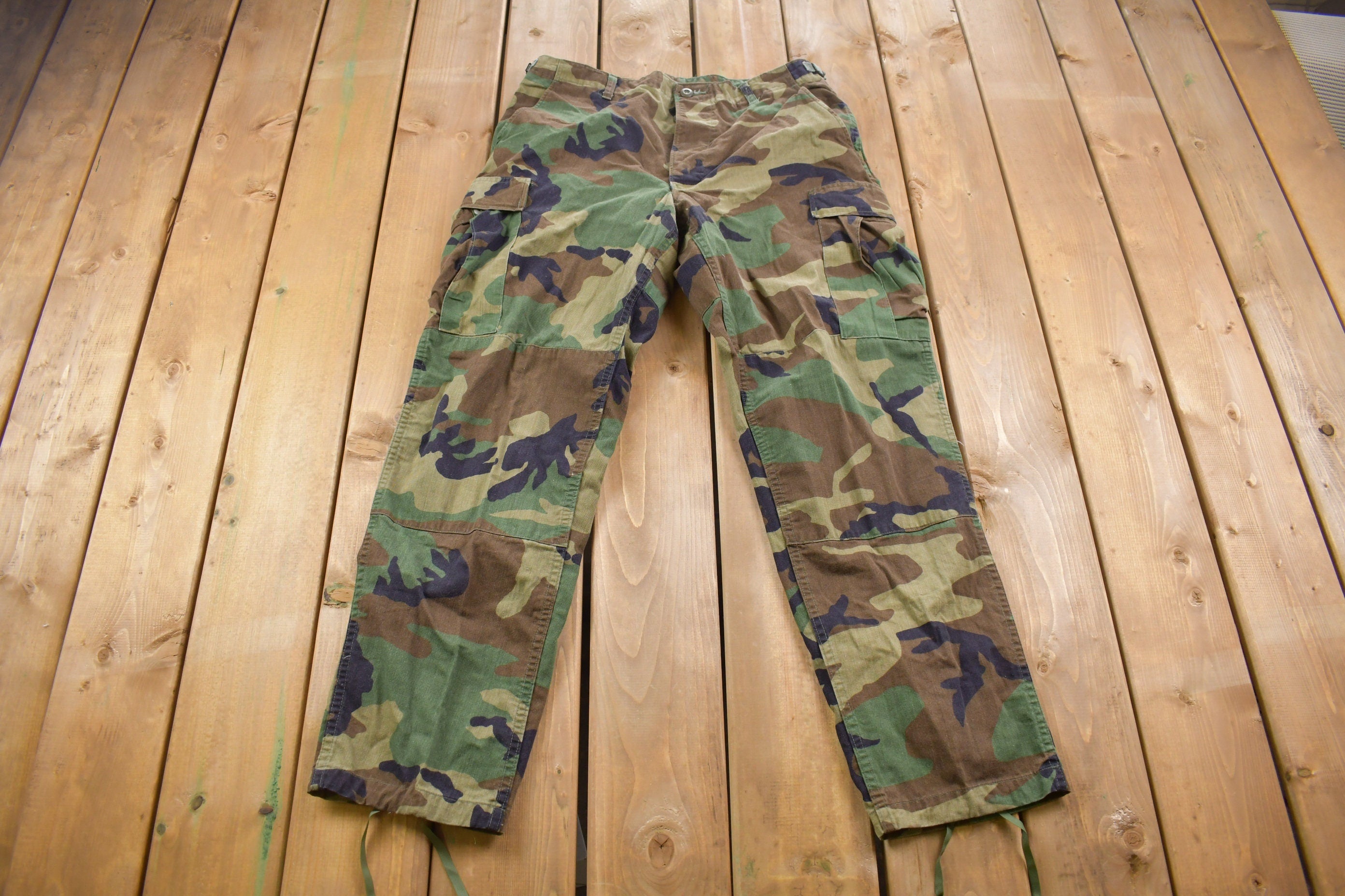 Vintage 2001 Military Woodland Camouflage Cargo Pocket Pants 35 x30