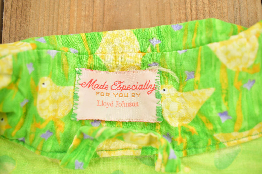 Vintage 1990s Lloyd Johnson Duckling Pattern Button Up Shirt