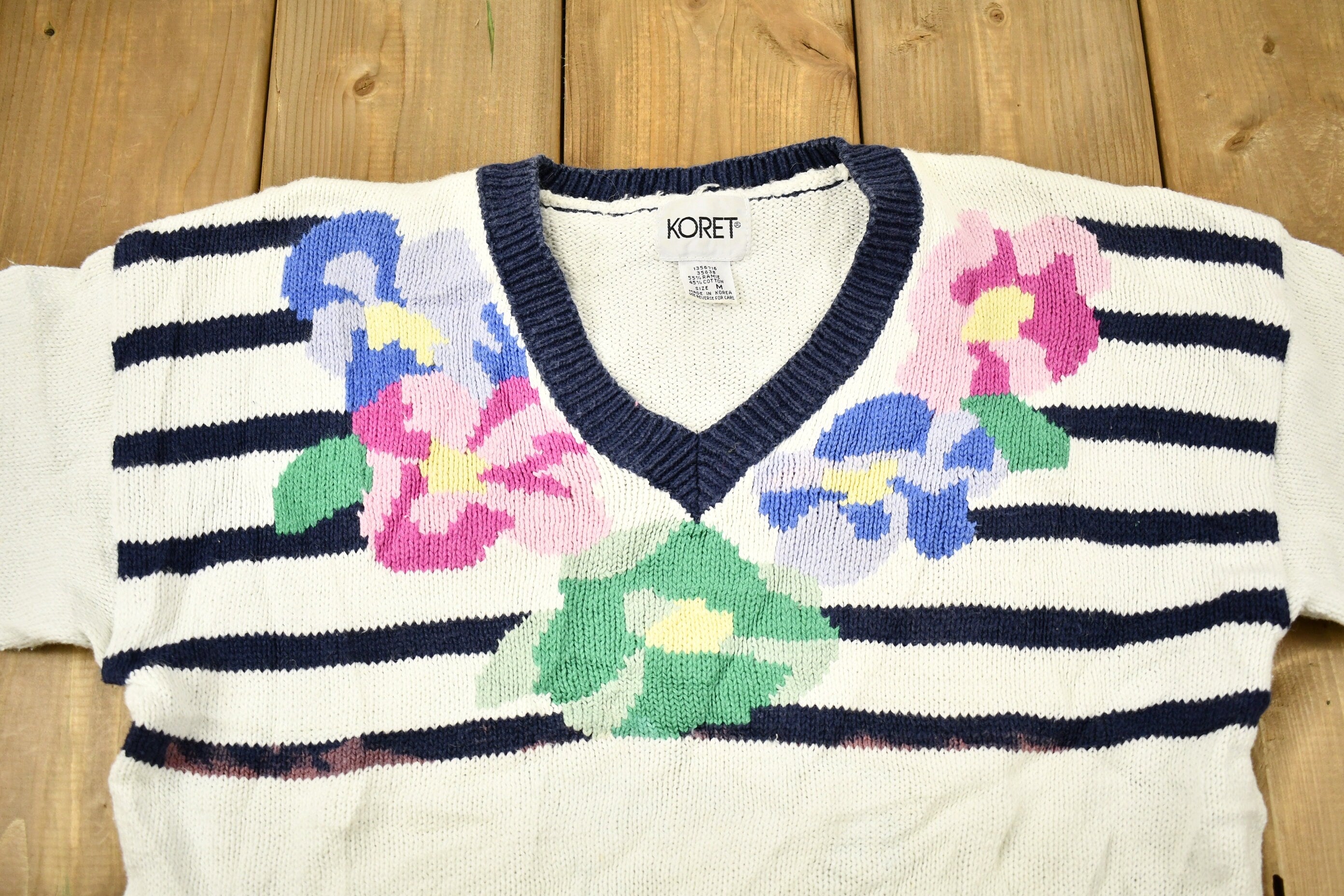 Vintage 1990s Floral Embroidered Sleeveless Knitted Sweater