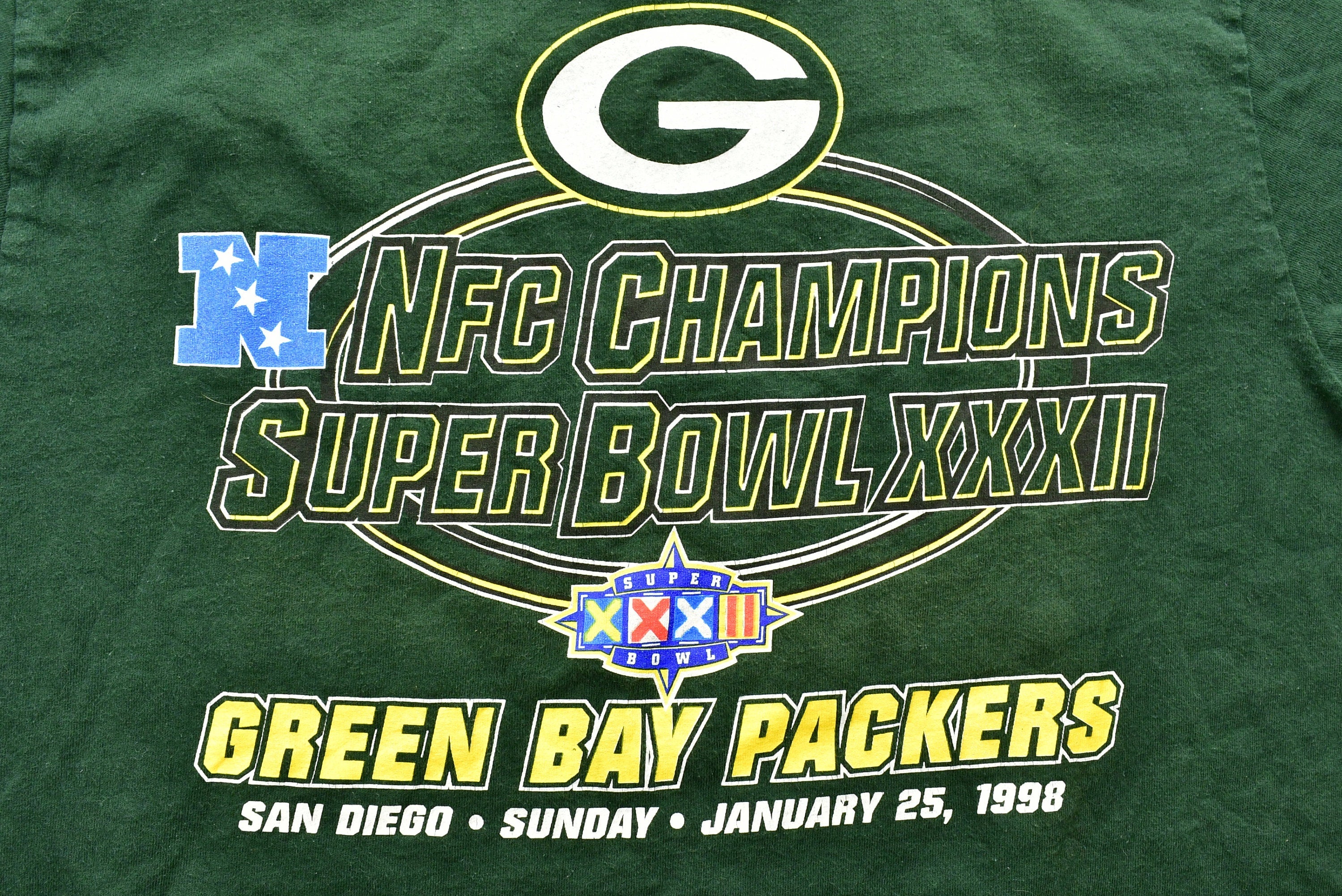 Vintage 1998 Greenbay Packers Super Bowl Logo 7 T-Shirt , Graphic , 80s , 90s , Streetwear , Retro Style