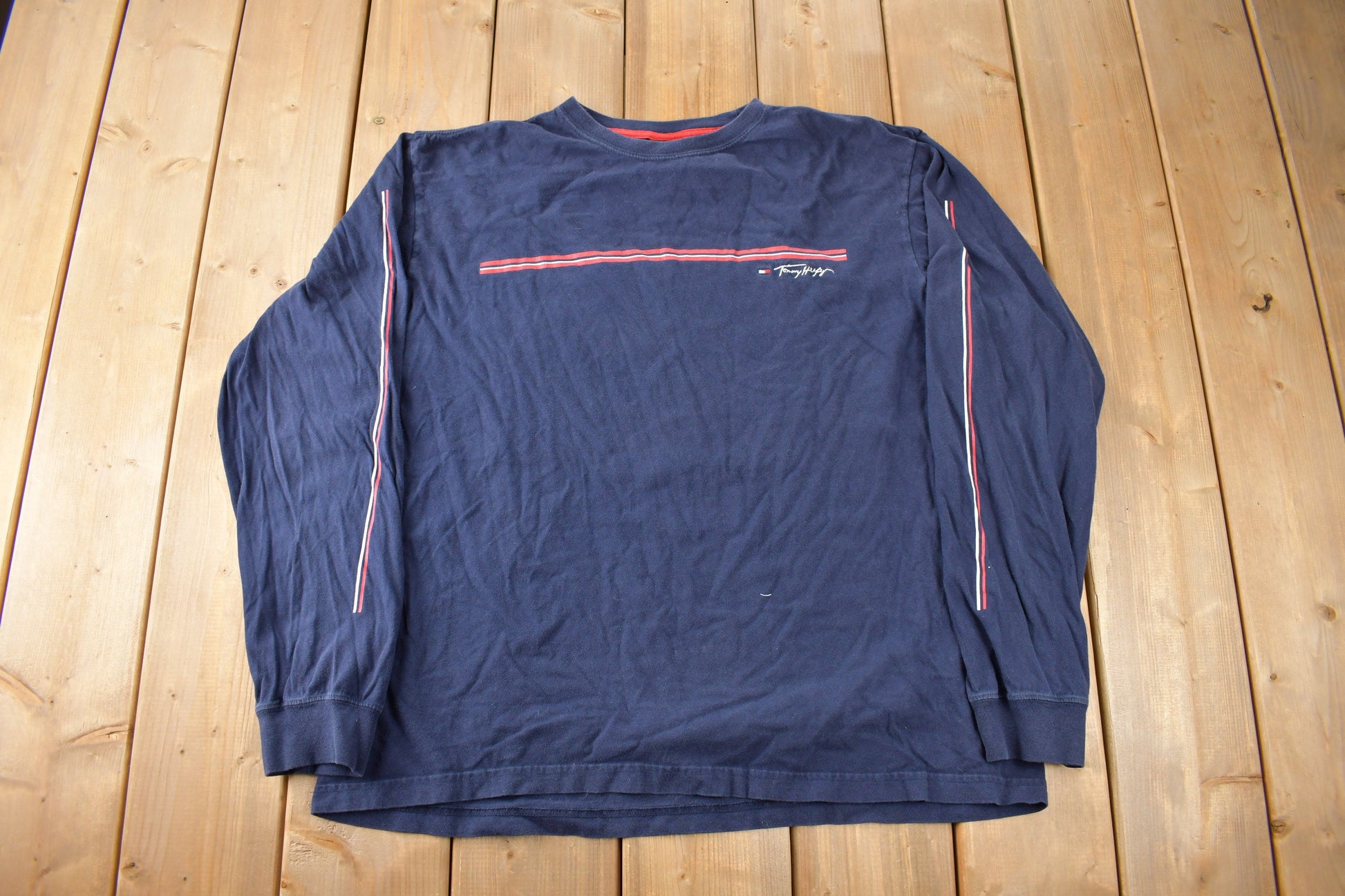 Vintage Y2K Tommy Hilfiger Long Sleeve Embroidered T Shirt Size Large