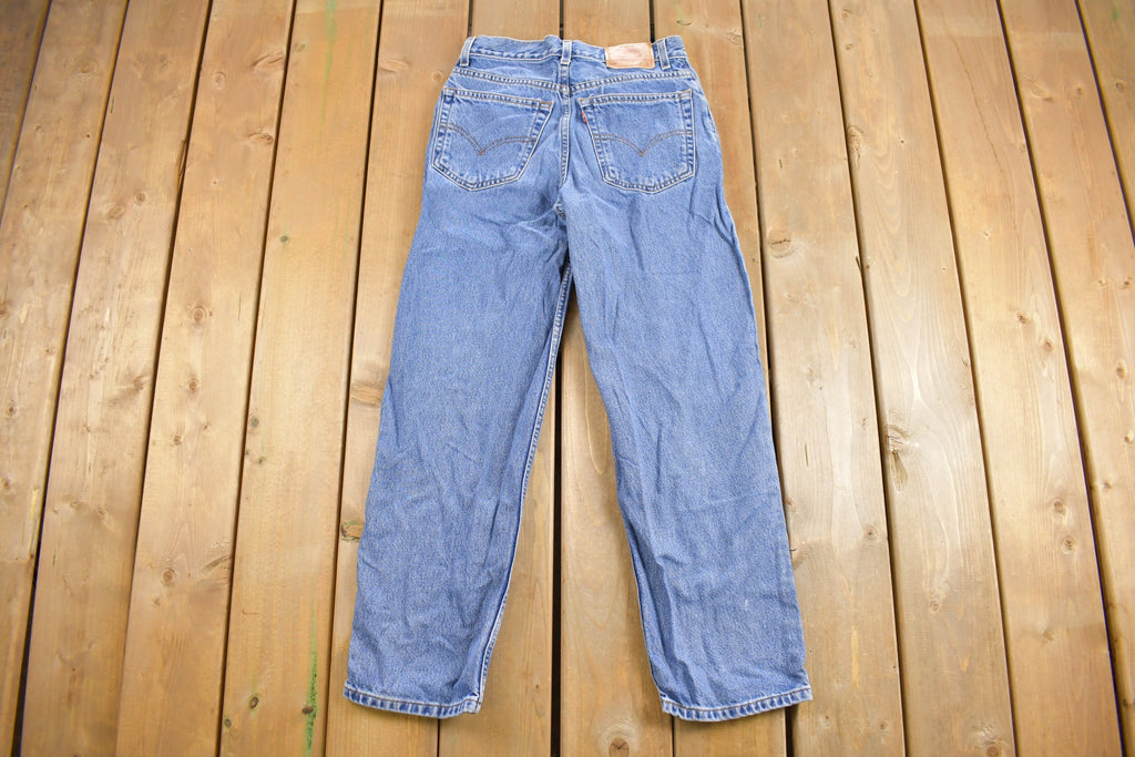 Vintage 1990s Levi's 550 Red Tab Jeans Size 27 x 26.5 / Mid Wash / Levis / Streetwear / 90s Denim / Clothing / Student Fit