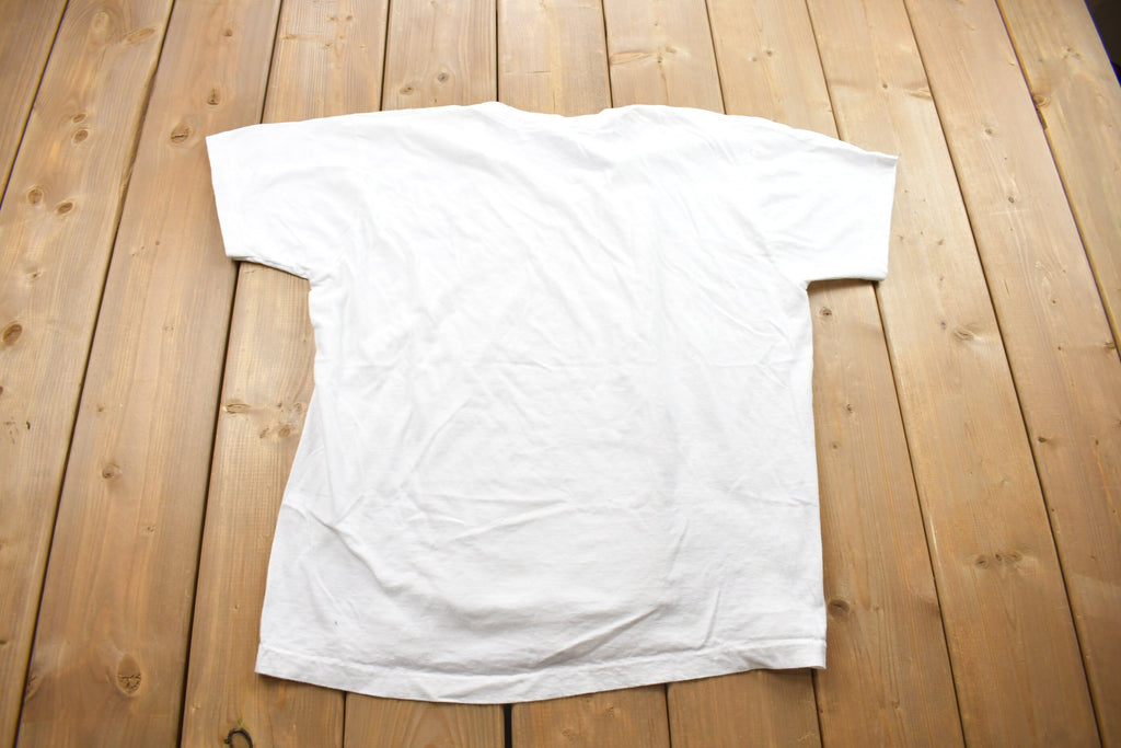 Vintage 1990s Fruit Of The Loom Single Stitch V-Neck T-Shirt