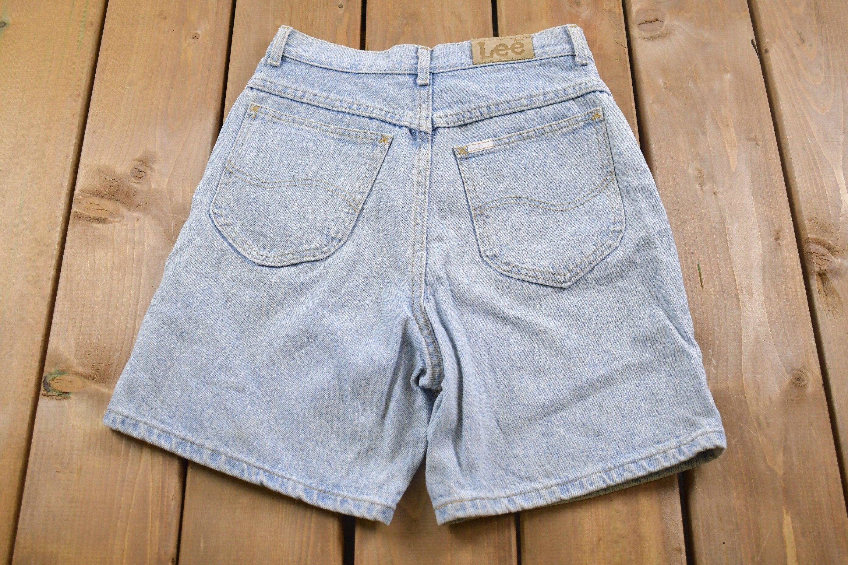 Vintage 1990s Lee Jean Shorts 28 x 6.5