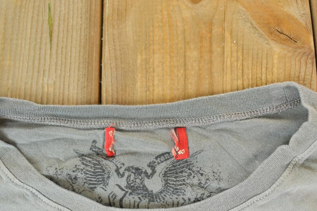 Women Vintage Vigoss Y2K Bedazzled T-Shirt