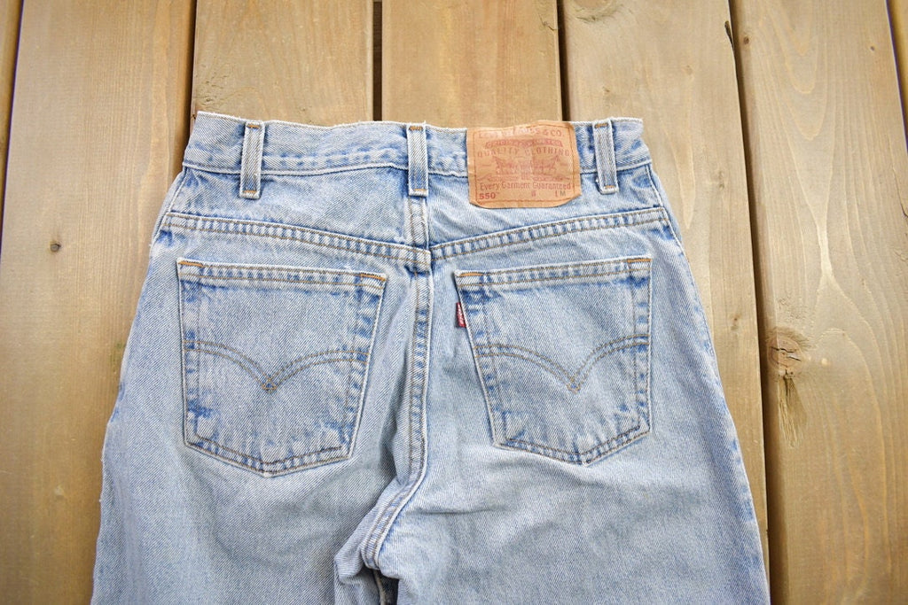 Vintage 1990s Levi's 550 Jeans Size 26x28