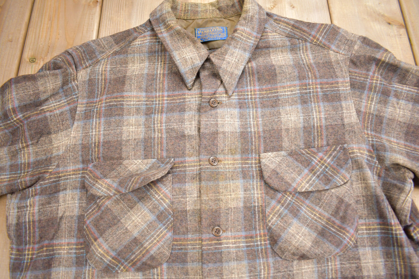 Vintage 1980s Pendleton Plaid Button Up Board Shirt / 100% Virgin Wool / Loop Button / Outdoor / Casual Wear / Made In USA / Flannel