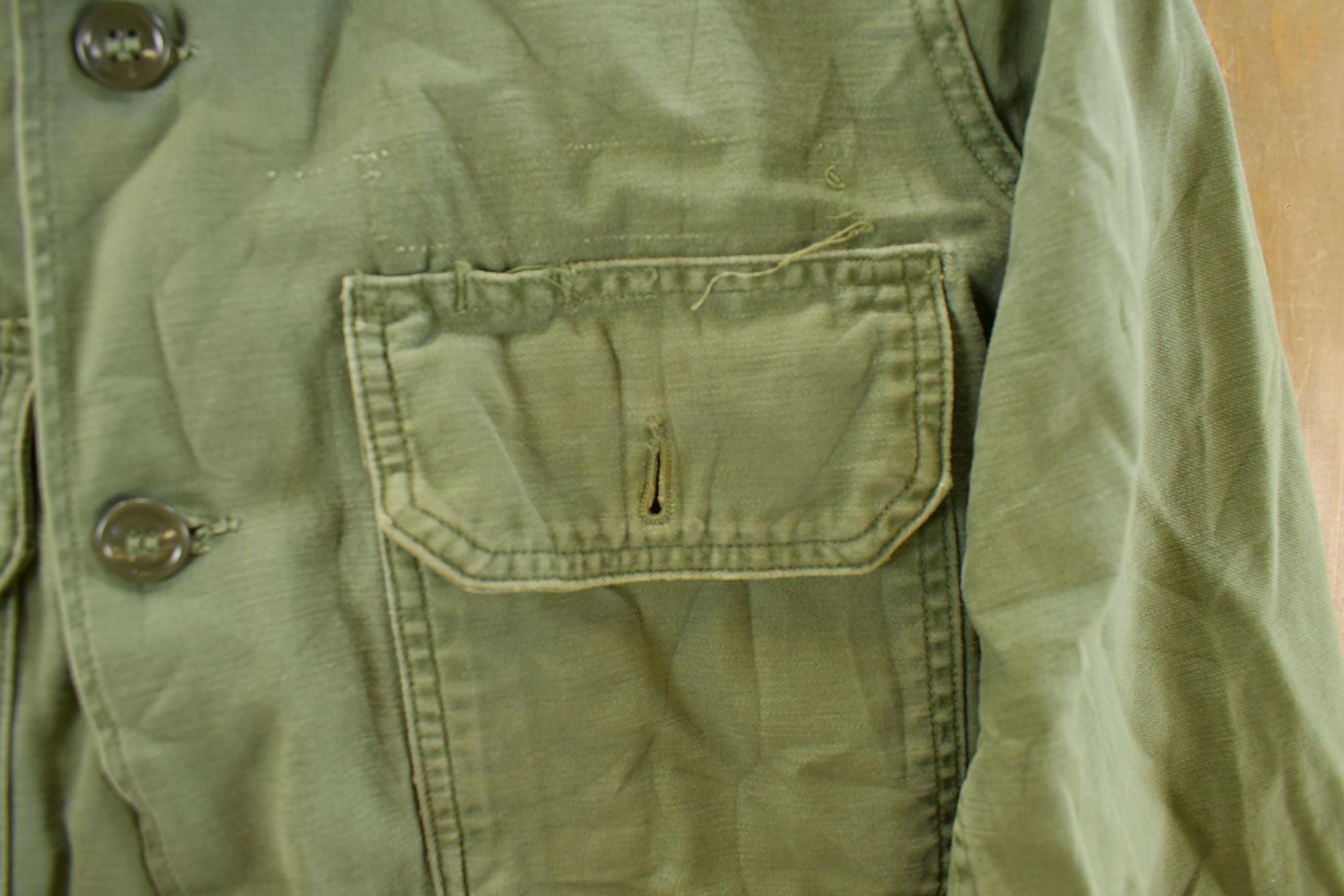 Vintage 1960s OG-107 Military Sateen Shirt Men's Small