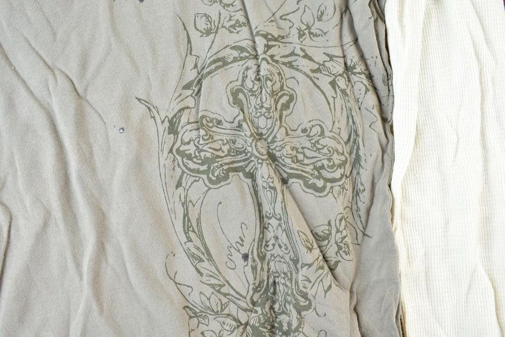 Women Vintage Vigoss Studio Y2K T-Shirt / Vigoss Grunge Skull Print / Contrast Stitch / Internet Famous Clothing / Over Dyed / Y2K Bedazzled