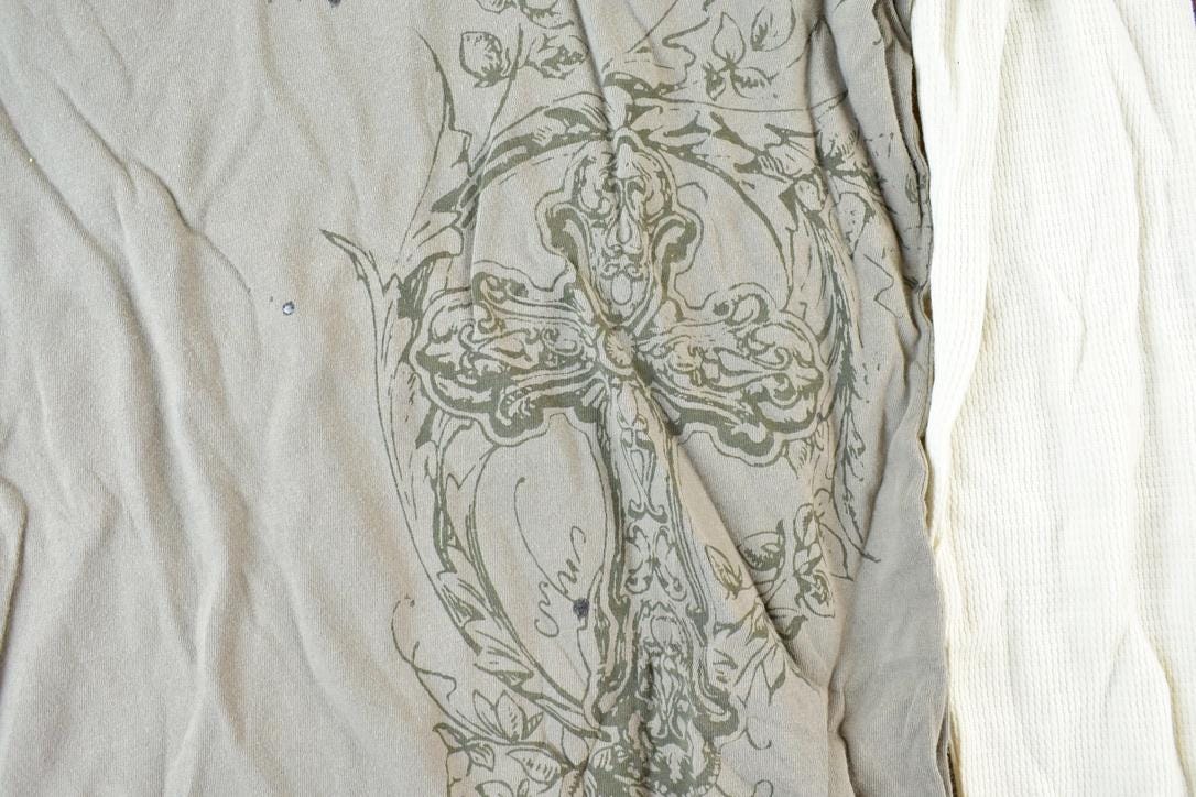 Women Vintage Vigoss Studio Y2K T-Shirt / Vigoss Grunge Skull Print / Contrast Stitch / Internet Famous Clothing / Over Dyed / Y2K Bedazzled
