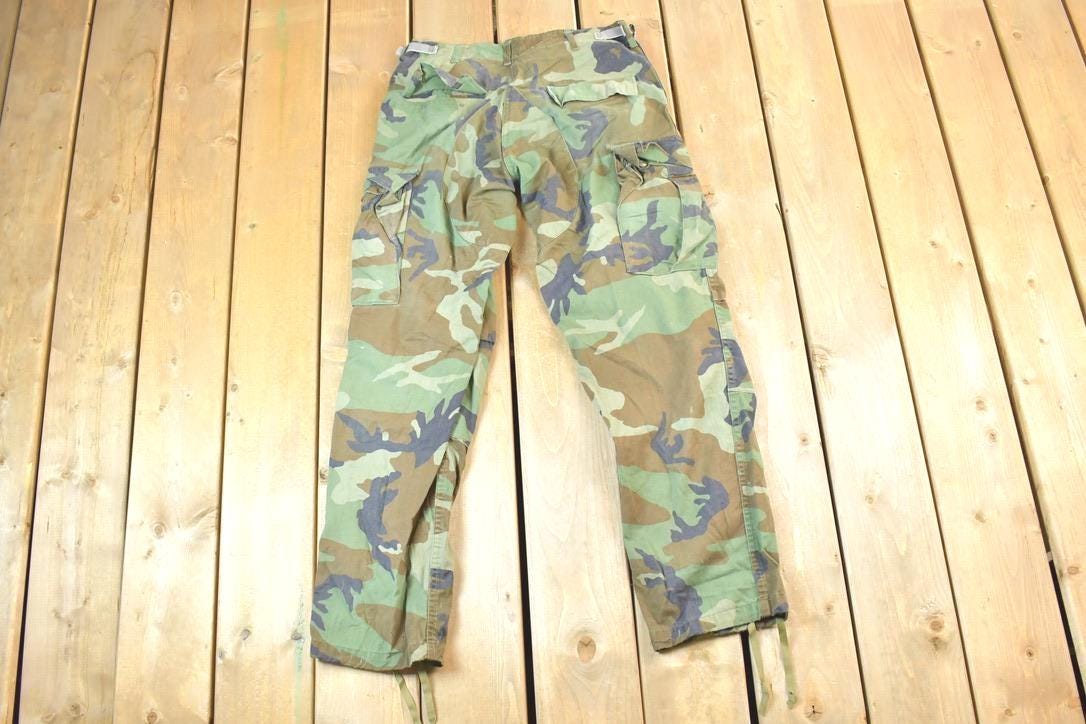Vintage 1990s Army Camouflage Cargo Pants Size 32 x 28 Made In / Streetwear / Army Pants / Military Pant's / Vintage Cargos