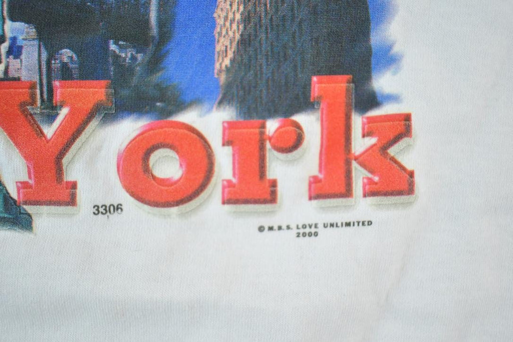 Vintage 2000 New York Twin Towers Statue Of Liberty Souvenir Single Stitch Graphic Print T-Shirt