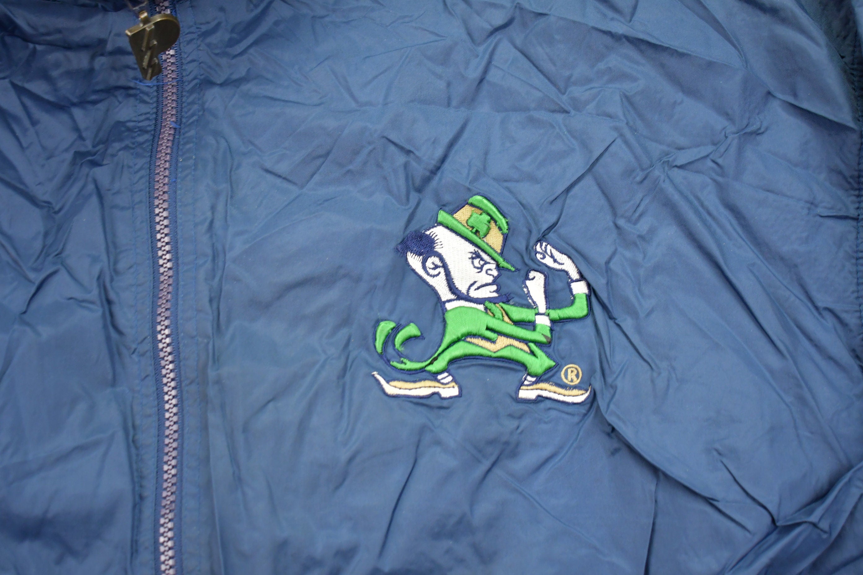 Vintage 1990s Pro Player University Of Notre Dame Fighting Irish Windbreaker Jacket
