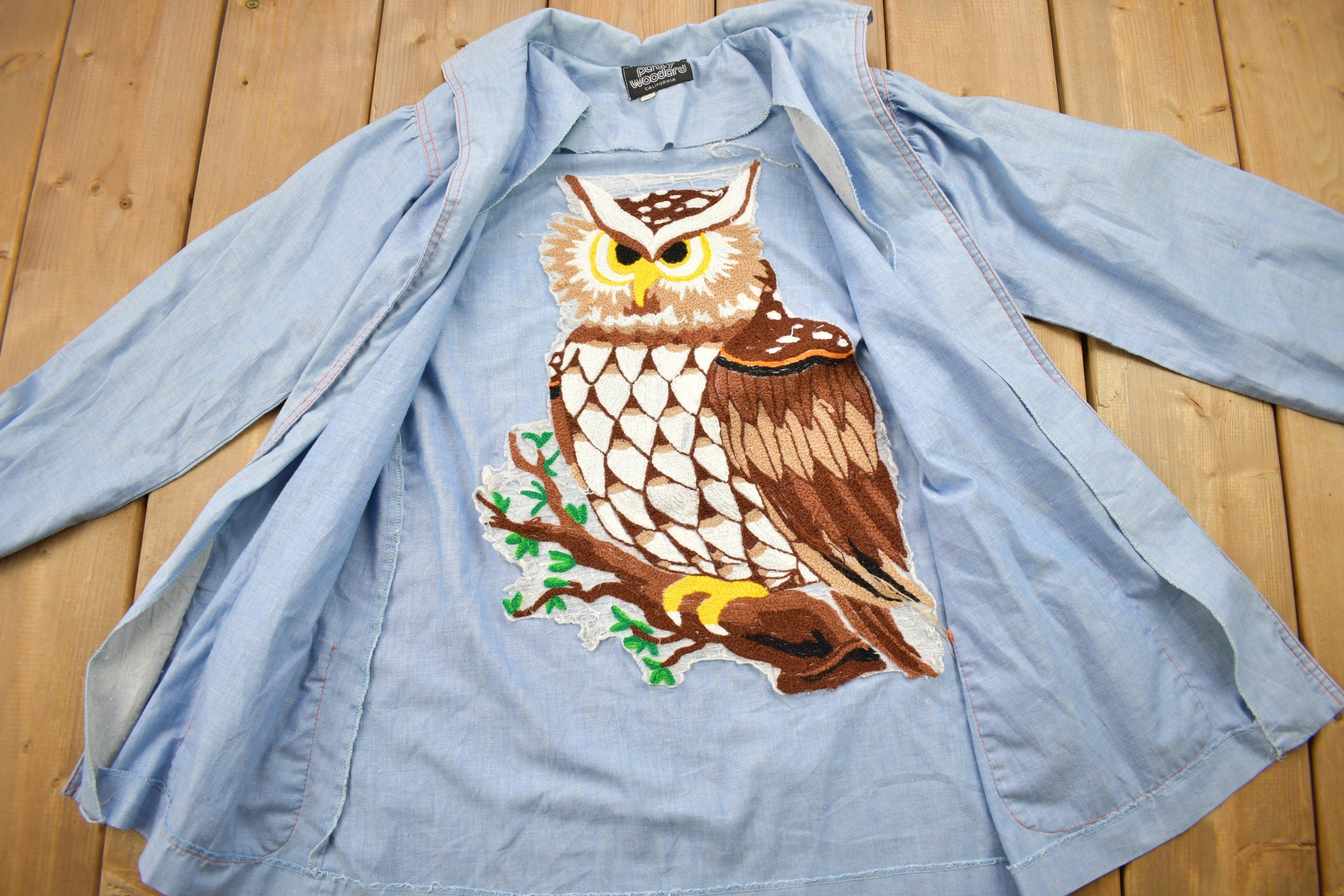 Vintage 1980s Hand Stitched Owl Theme Button Up Shirt