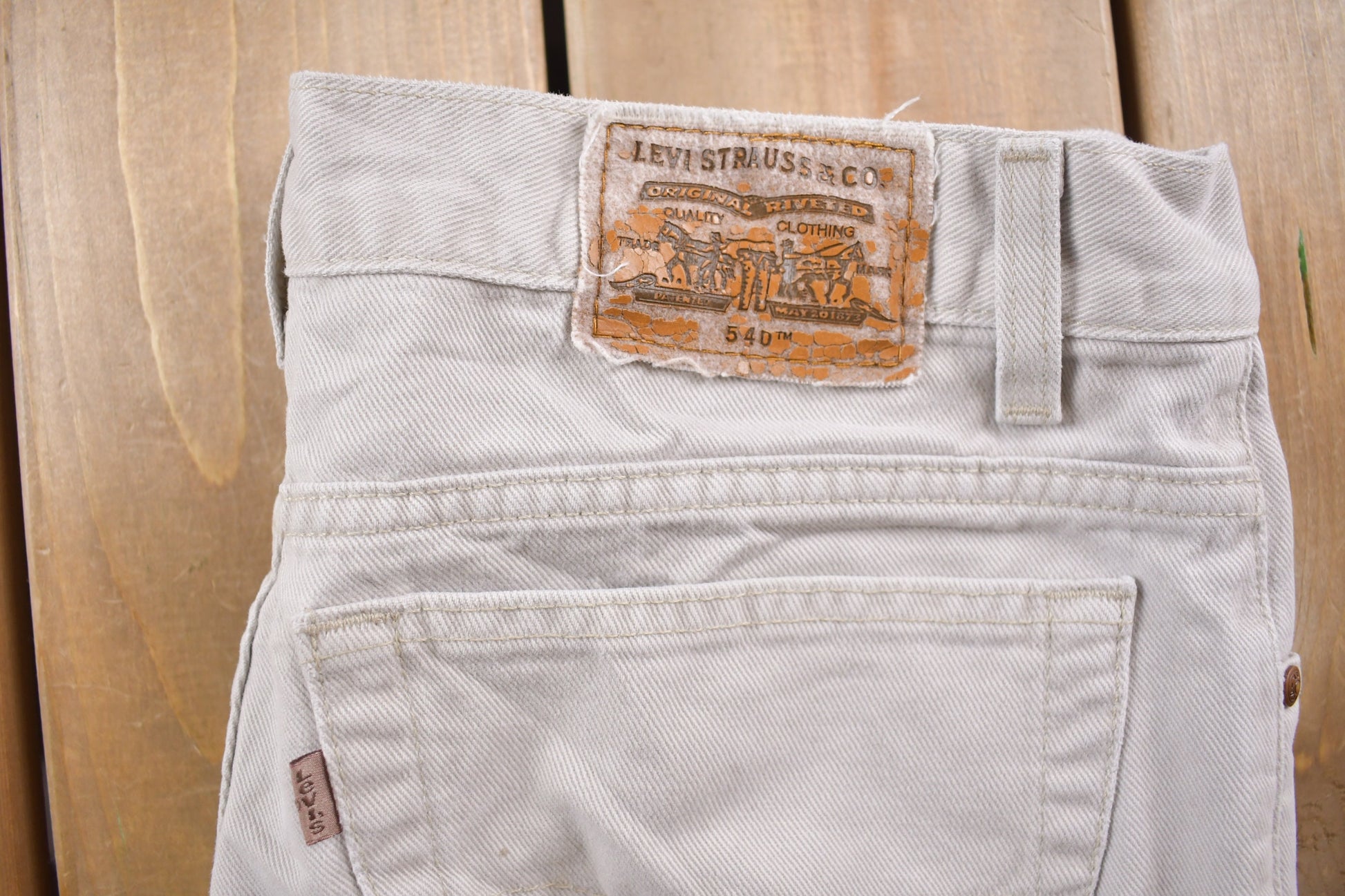 Vintage 1980s Levi's 540 Brown Tab Jeans Size 33 x 32