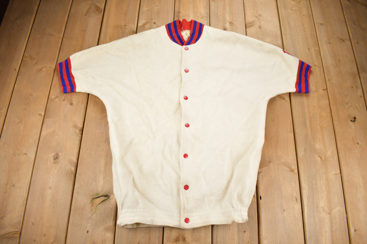 Vintage 1950s Olathe Short Sleeve Button Up Sweater / Embroidered / Sportswear / Americana / Made In USA