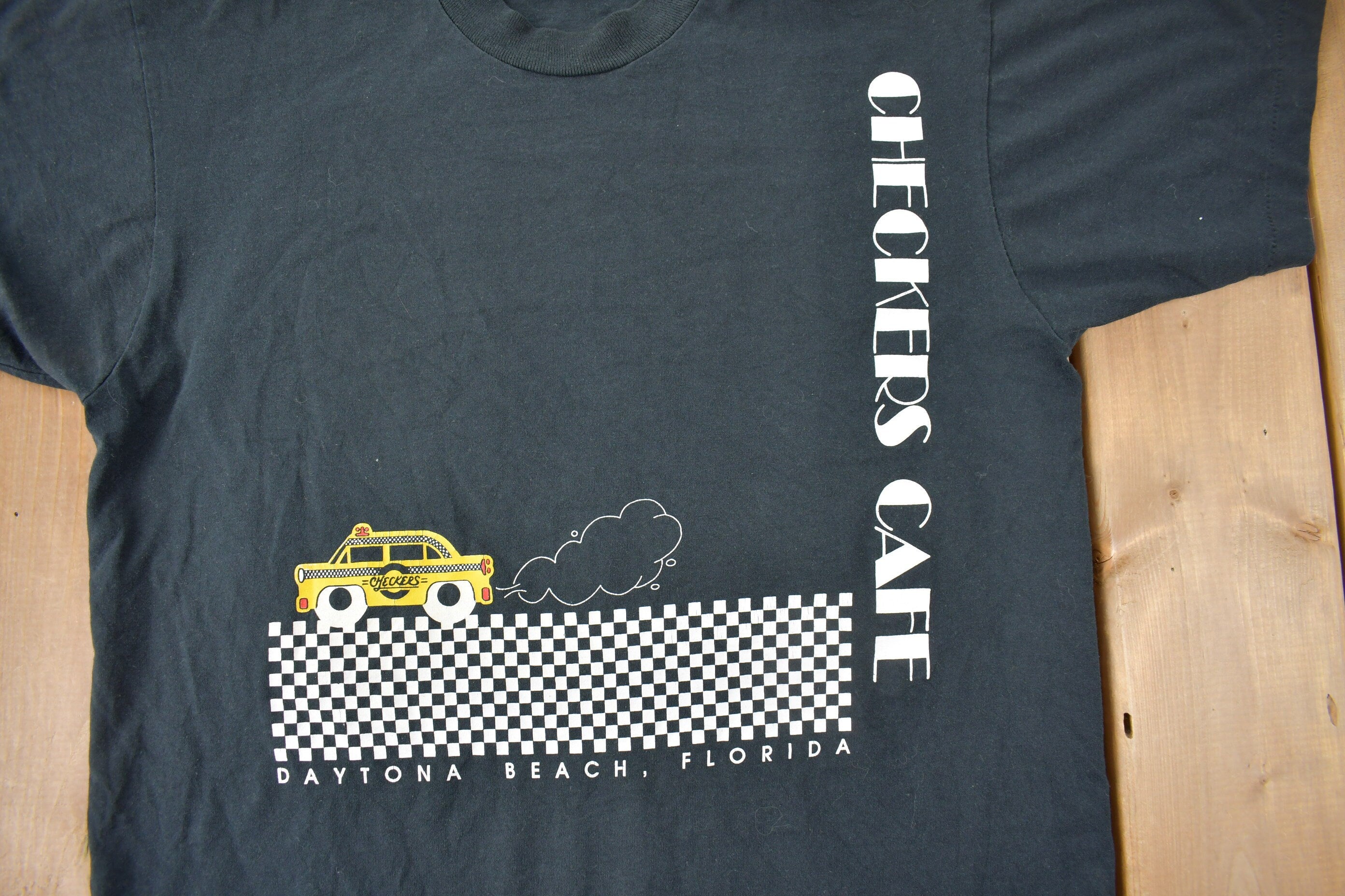 Vintage 1990s Checkers Cafe Daytona Beach Florida Souvenir Travel T Shirt Made In USA