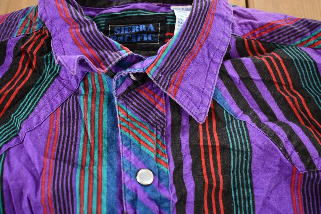 Vintage 2000s Sierra Pacific Western Pattern Button Up Shirt