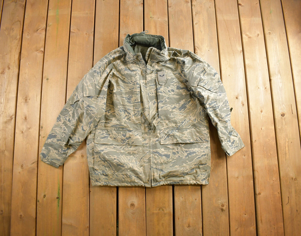 Vintage Y2K Gore Seam Military Digital Camo jacket