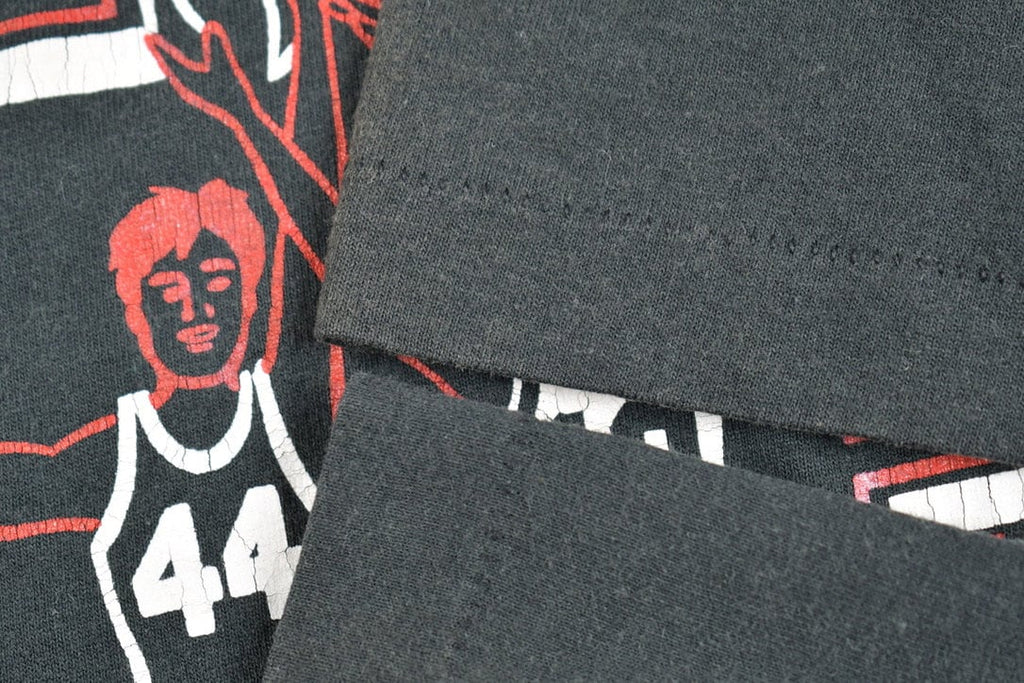 Vintage 1995 St Paul Basketball Graphic T-Shirt