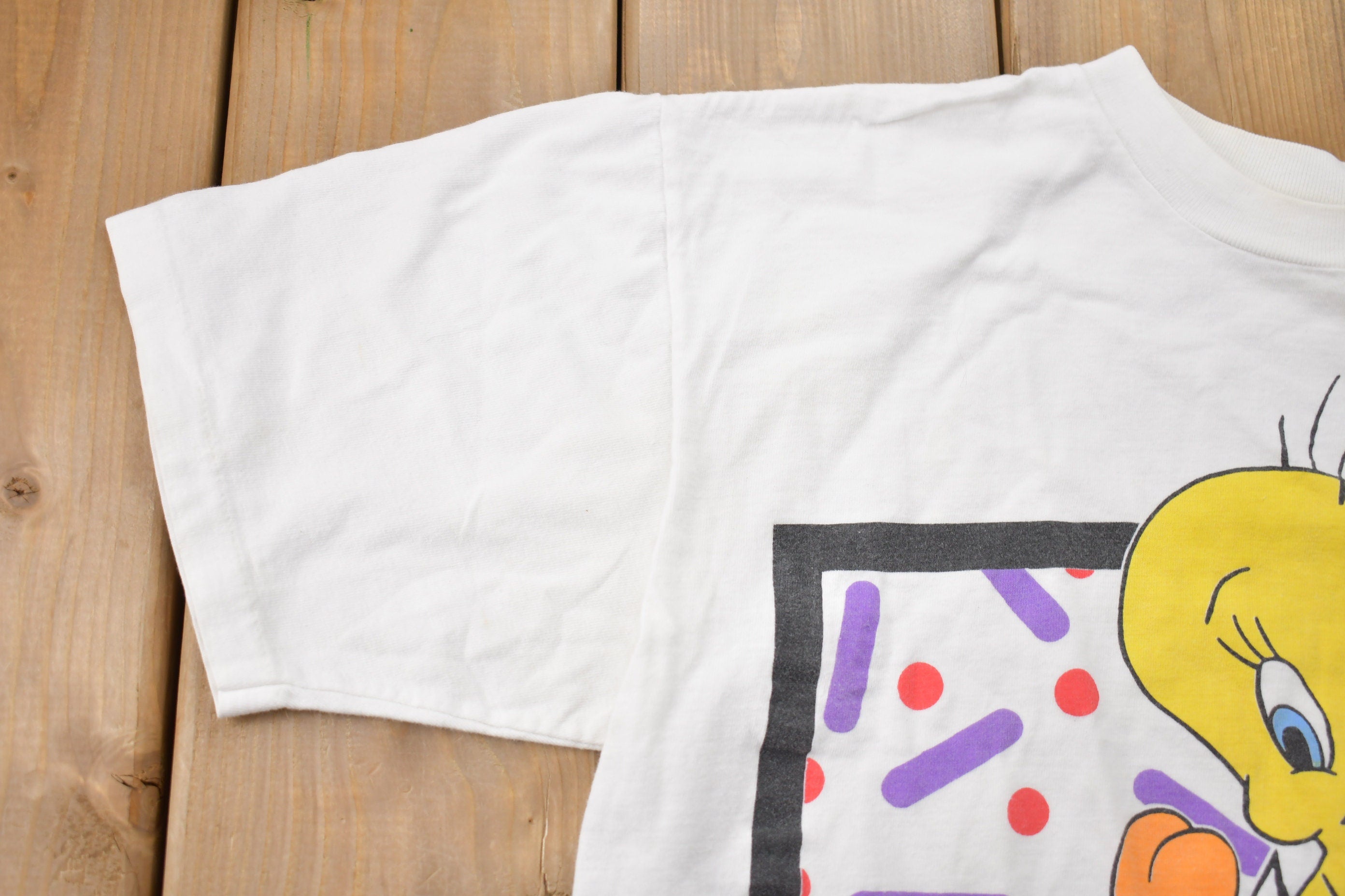 Vintage 1993 Tweety Bird and Sylvester the Cat Looney Tunes Cartoon Promo T-Shirt