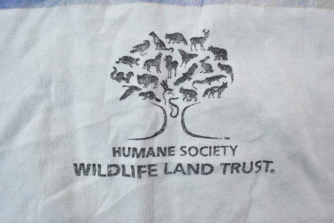 Vintage 1990s Humane Society Winter Animal Theme Graphic T-Shirt