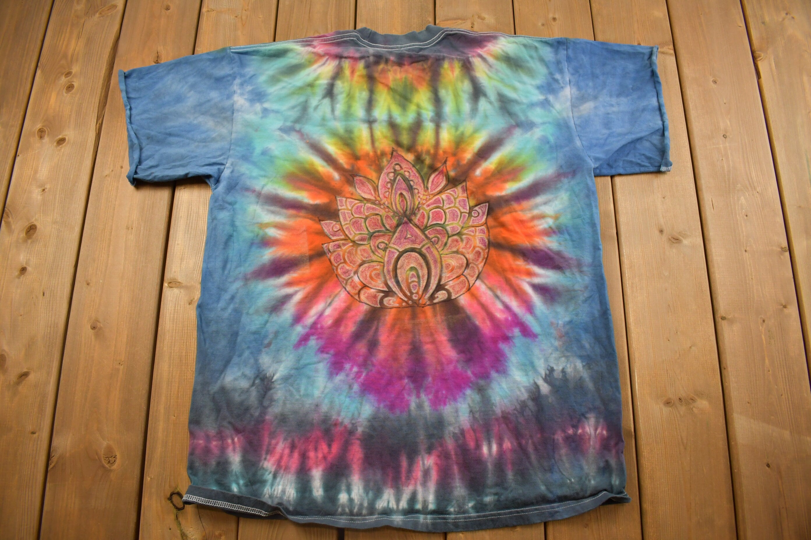 Vintage 1990s Abstract Flower Tie Dye Graphic T Shirt