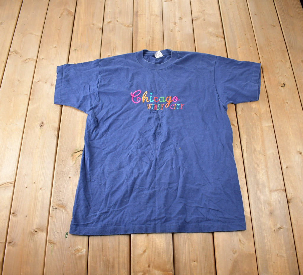 Vintage 1990s Chicago Windy City Embroidered Souvenir Travel T Shirt Made In USA Size XL