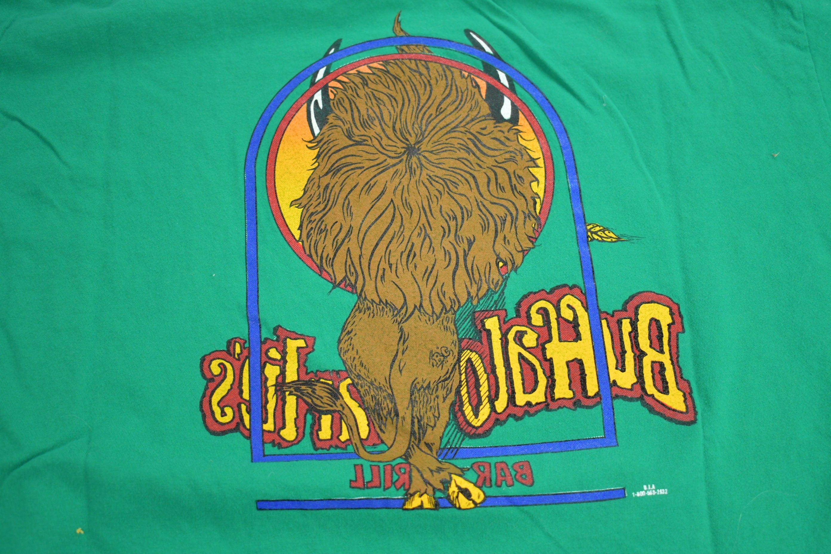 Vintage 1990s Buffalo Charlies Bar & Grill Graphic T Shirt