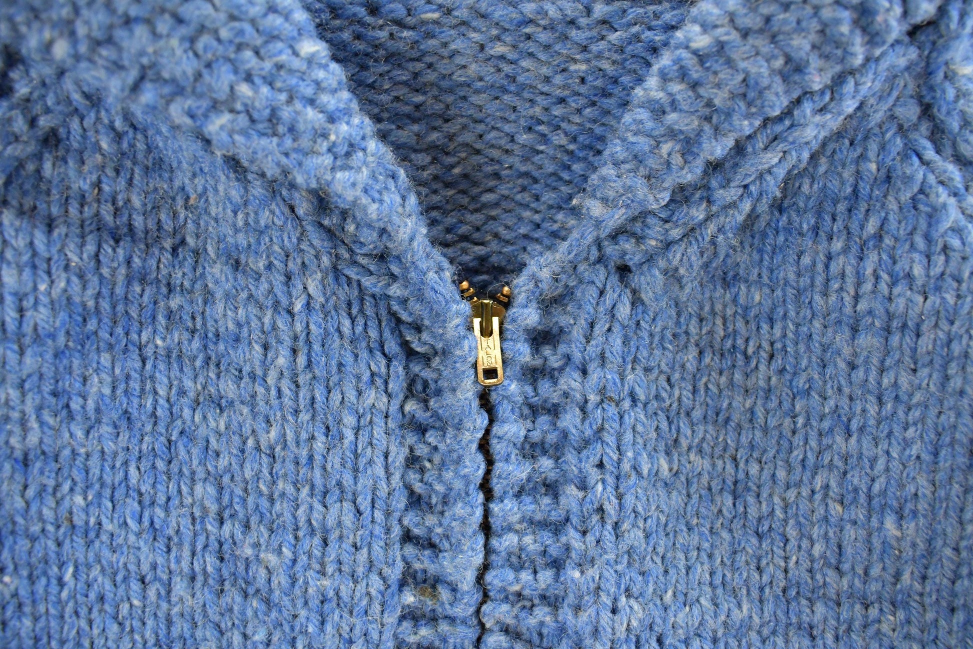 Vintage 1970s Horse Full Zip Hand Knit Cowichan Sweater Men's Medium