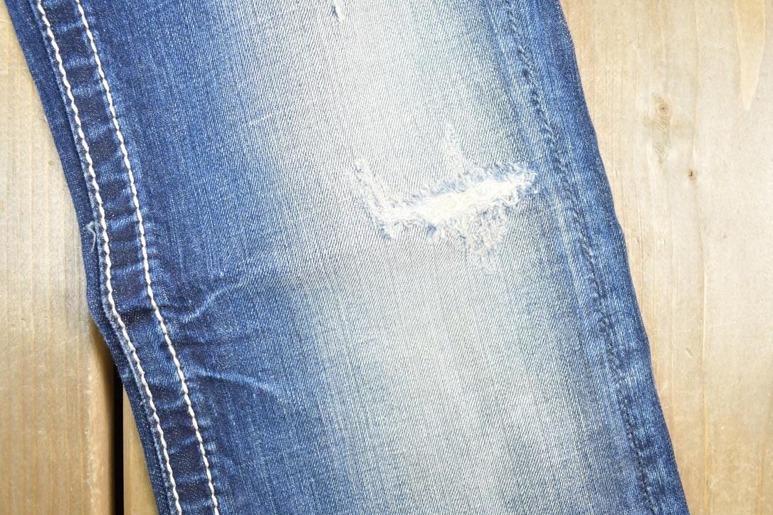 Vintage Y2K Miss Me Bedazzled Low Rise Jeans Size 26x31