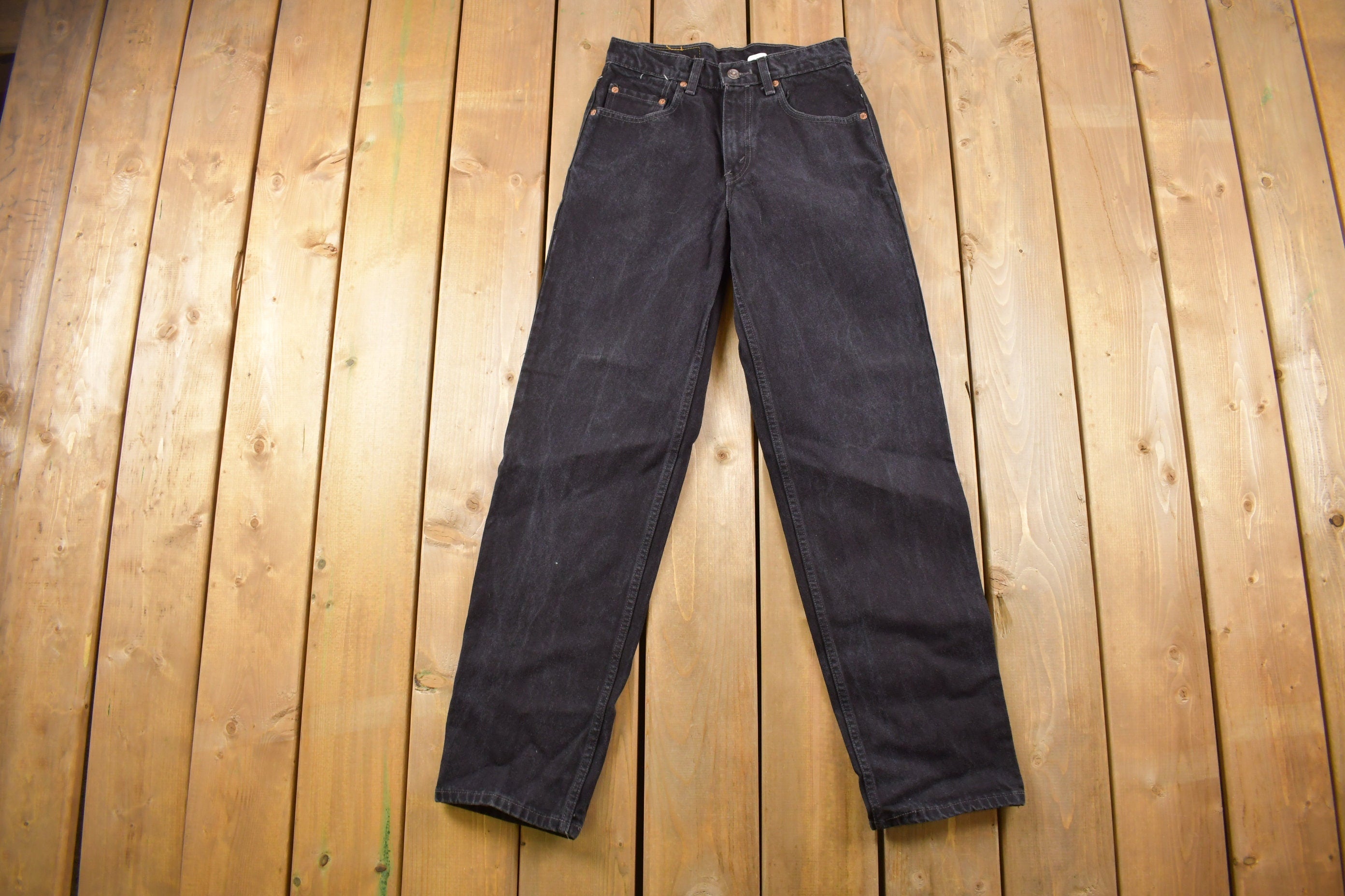 Vintage 1990s Levi's 550 Red Tab Black Denim Jeans Size 26 x 32